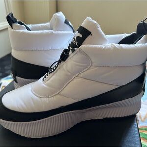 Sorel Women's Out and About III White Puffy Zip Winter Boots